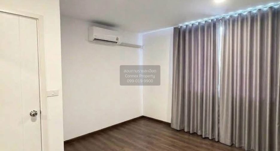For rent 3 bedrooms townhouse in Mueang Nonthaburi, Nonthaburi