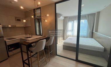 For rent 1 bed condo in Pathum Wan, Bangkok