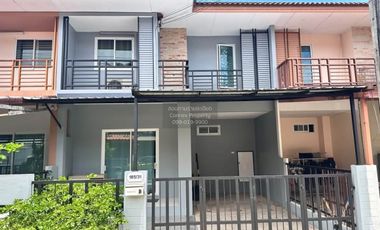 For rent 4 bedrooms townhouse in Thalang, Phuket