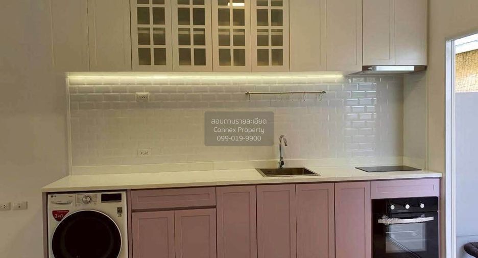 For rent 2 bedrooms townhouse in Bang Phli, Samut Prakan