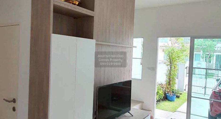 For rent 2 bedrooms townhouse in Bang Phli, Samut Prakan