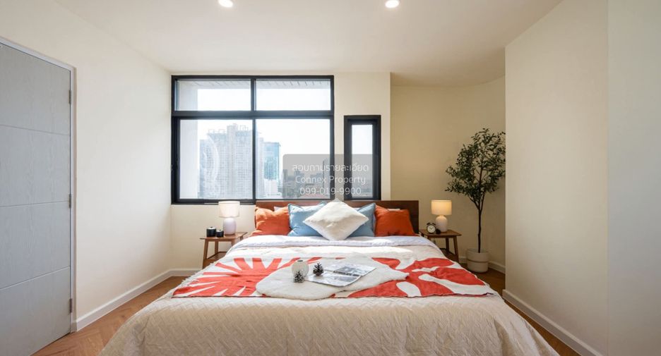 For rent 2 bedrooms condo in Watthana, Bangkok