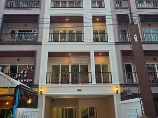 For rent 4 bedrooms townhouse in Bang Lamung, Chonburi