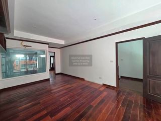 For rent 4 bedrooms townhouse in Bang Lamung, Chonburi