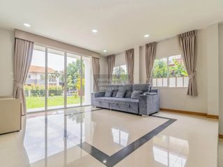 出租 4 卧室 独立屋 在 Bang Khen, 曼谷