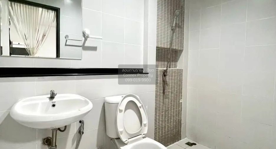 For rent 3 bedrooms townhouse in Mueang Phuket, Phuket