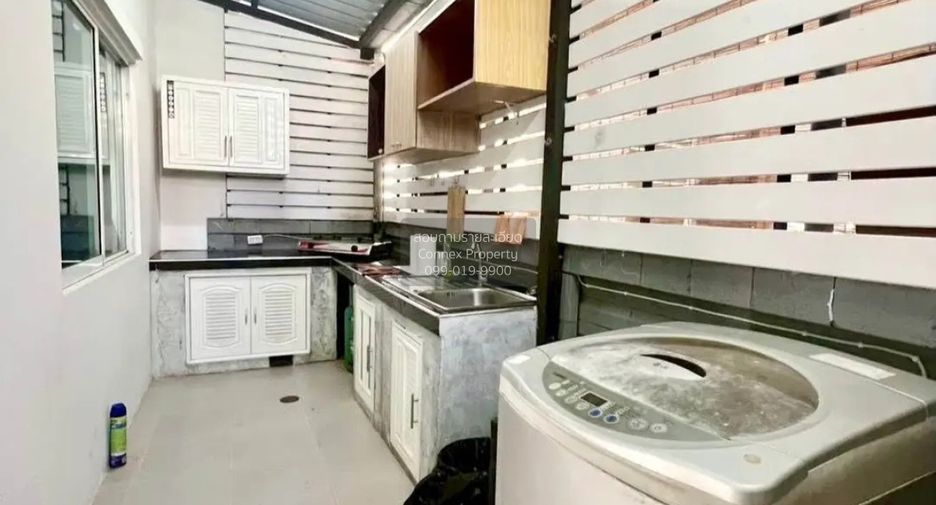 For rent 3 bedrooms townhouse in Mueang Phuket, Phuket