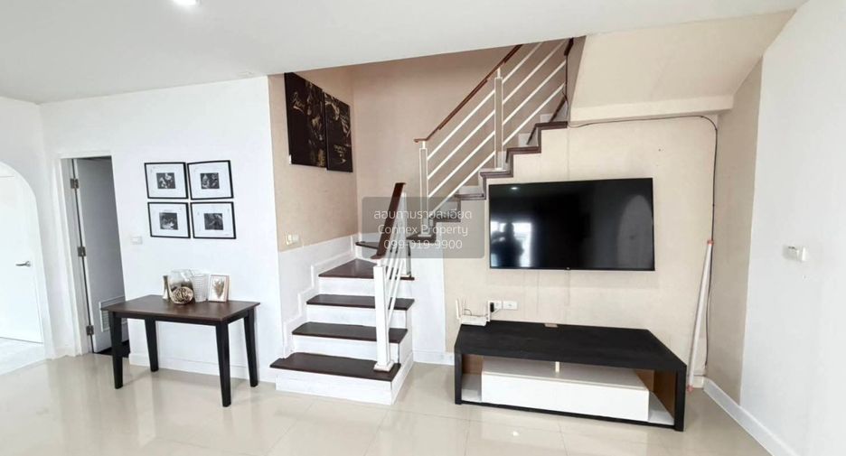 For rent 3 bedrooms townhouse in Mueang Phuket, Phuket