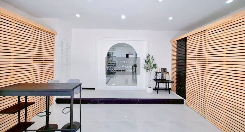 For rent 3 bedrooms townhouse in Mueang Phuket, Phuket