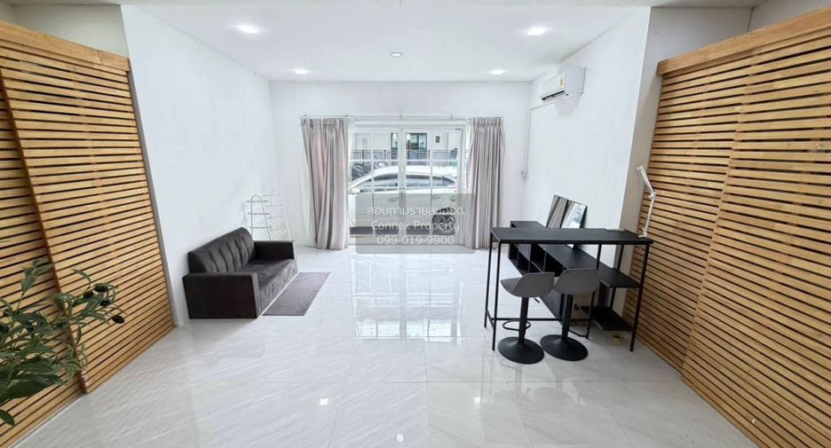 For rent 3 bedrooms townhouse in Mueang Phuket, Phuket