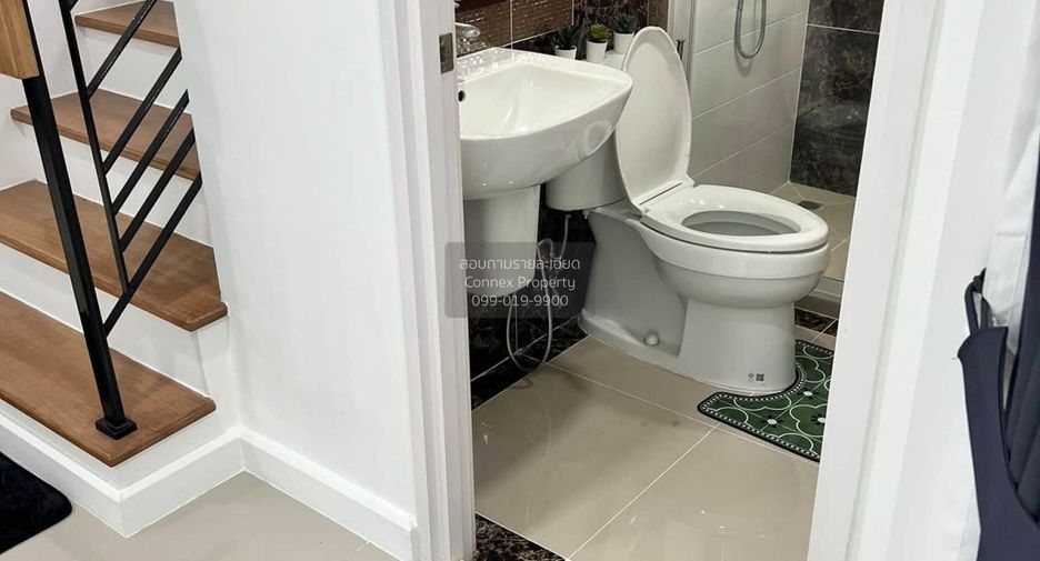 Haus zur Miete mit 4 Zimmer in Prawet, Bangkok