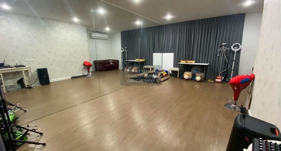 For rent 5 bedrooms house in Chom Thong, Bangkok