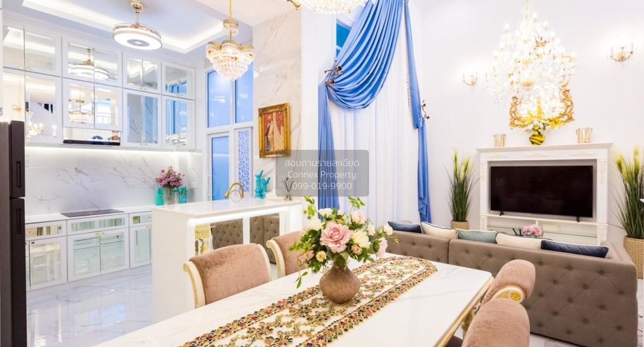 For rent 4 bedrooms townhouse in Lat Phrao, Bangkok