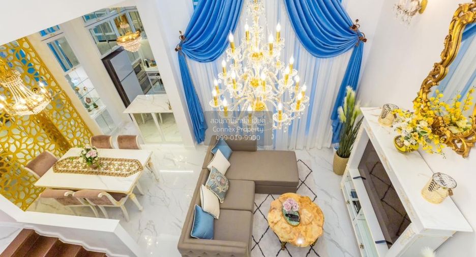 For rent 4 bedrooms townhouse in Lat Phrao, Bangkok