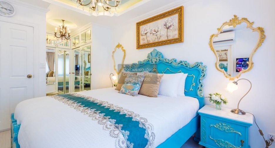 For rent 4 bedrooms townhouse in Lat Phrao, Bangkok