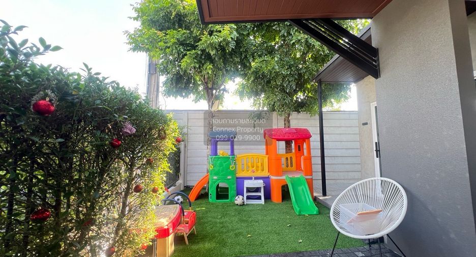 For rent 4 bedrooms house in Khlong Sam Wa, Bangkok