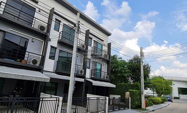 For rent 3 bedrooms townhouse in Bang Bua Thong, Nonthaburi