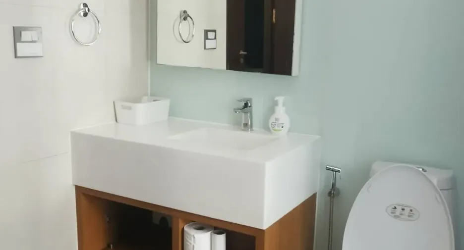 For rent 2 bedrooms condo in Watthana, Bangkok