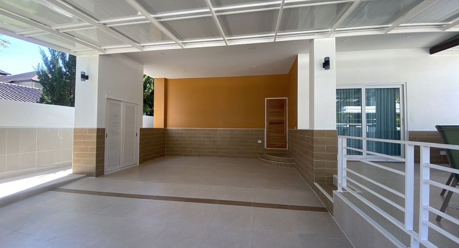 Casa en venta y en alquiler de 3 habitaciones en Saraphi, Chiang Mai