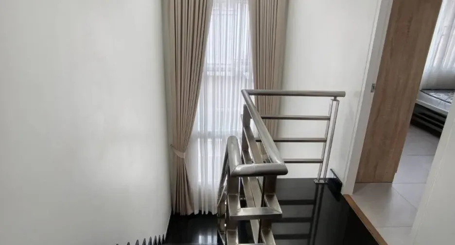 Casa en venta y en alquiler de 3 habitaciones en Saraphi, Chiang Mai