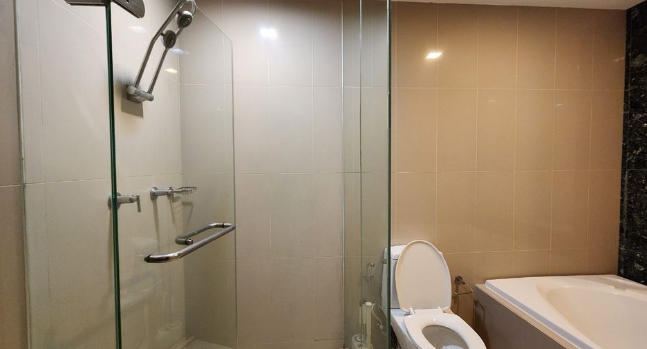 Wohnung zur Miete mit 2 Zimmer in Khlong Toei, Bangkok