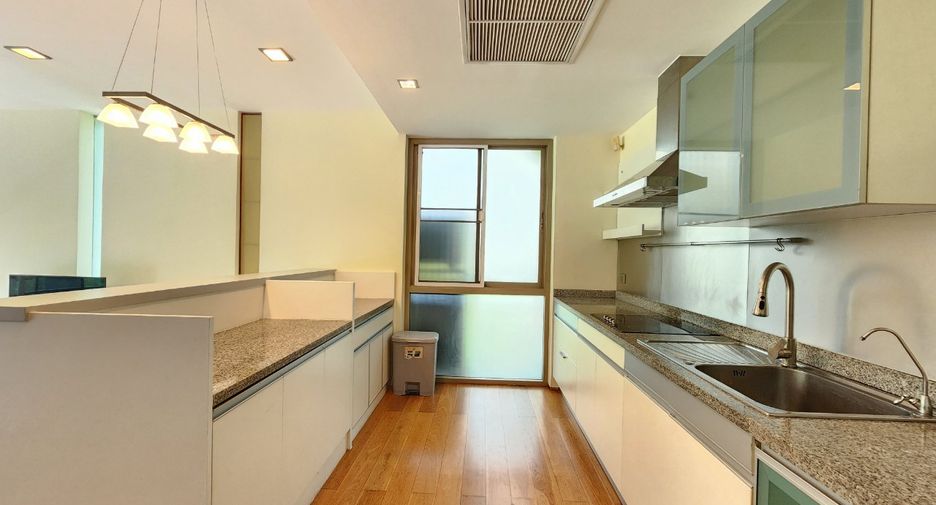 Wohnung zur Miete mit 2 Zimmer in Khlong Toei, Bangkok