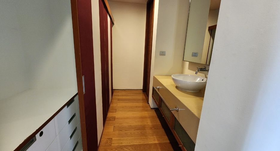 Wohnung zur Miete mit 2 Zimmer in Khlong Toei, Bangkok