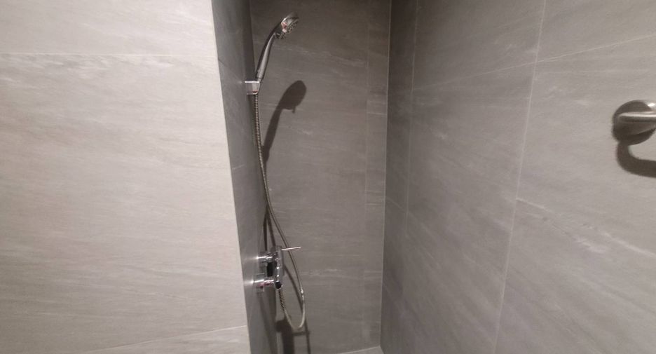 For rent 4 bedrooms condo in Sathon, Bangkok