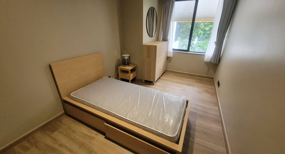 For rent 4 bedrooms condo in Sathon, Bangkok