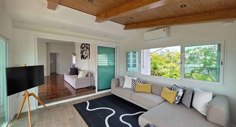 For rent 5 bedrooms villa in Hua Hin, Prachuap Khiri Khan