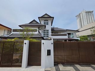 For rent 5 bedrooms villa in Hua Hin, Prachuap Khiri Khan