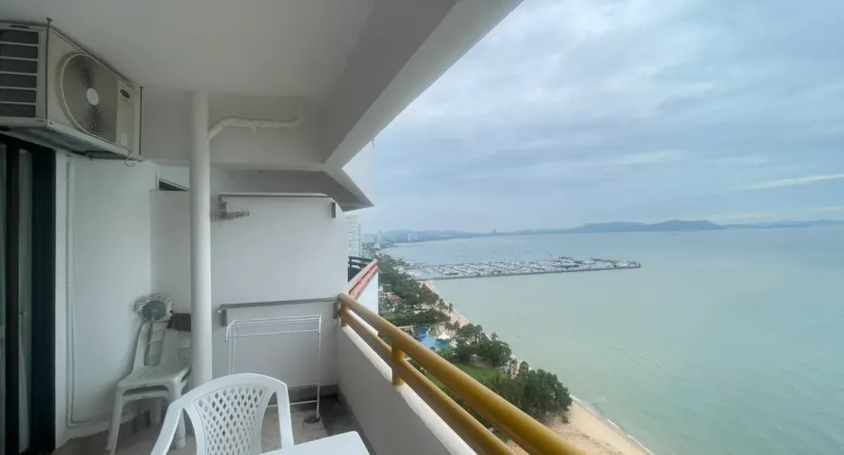 For sale 1 bed condo in Na Jomtien, Pattaya