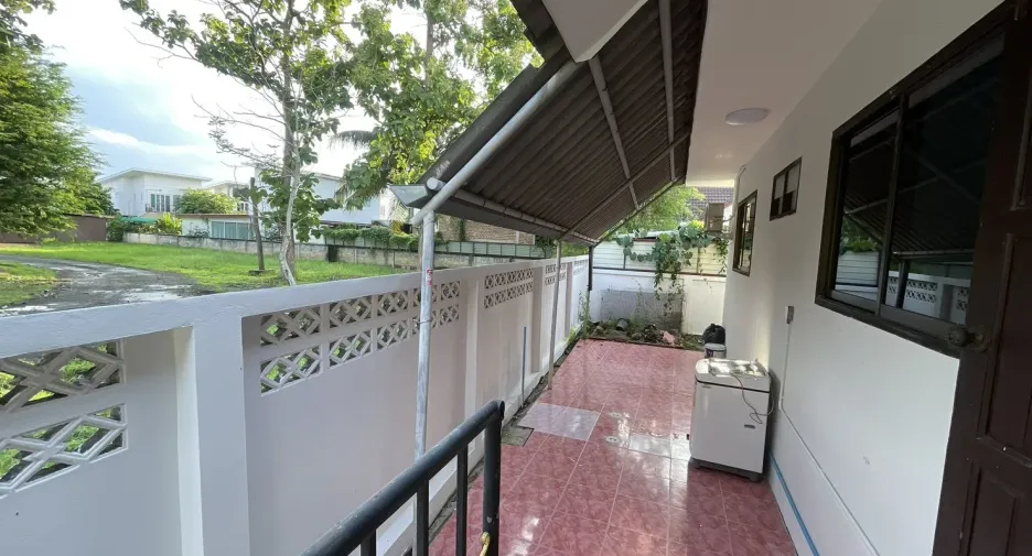 Casa en alquiler de 3 habitaciones en Saraphi, Chiang Mai