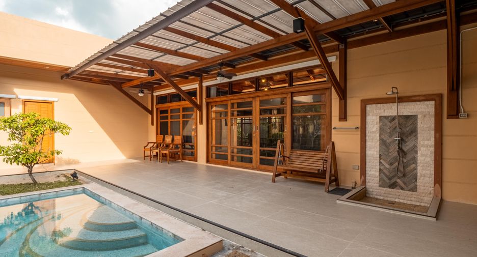 Villa en alquiler de 5 habitaciones en Mueang Phuket, Phuket