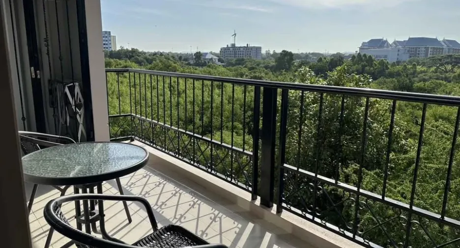 For sale 2 bedrooms condo in Jomtien, Pattaya