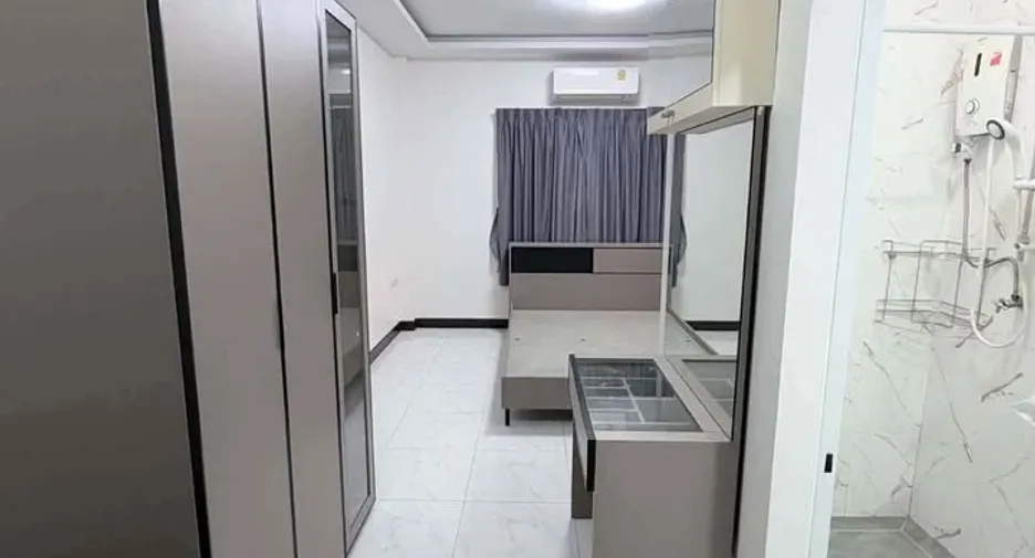 For rent 4 bedrooms house in Bang Lamung, Chonburi
