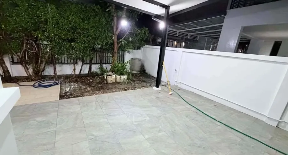 For rent 4 bedrooms house in Bang Lamung, Chonburi