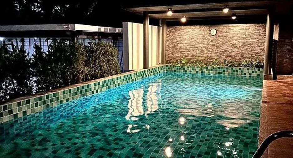 For rent 1 bed apartment in Phra Khanong, Bangkok