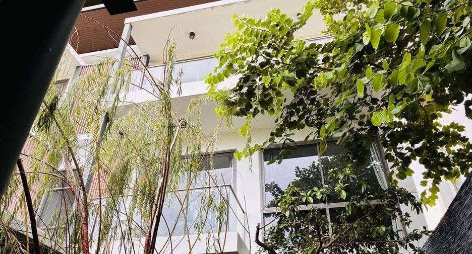 For rent 1 bed apartment in Phra Khanong, Bangkok