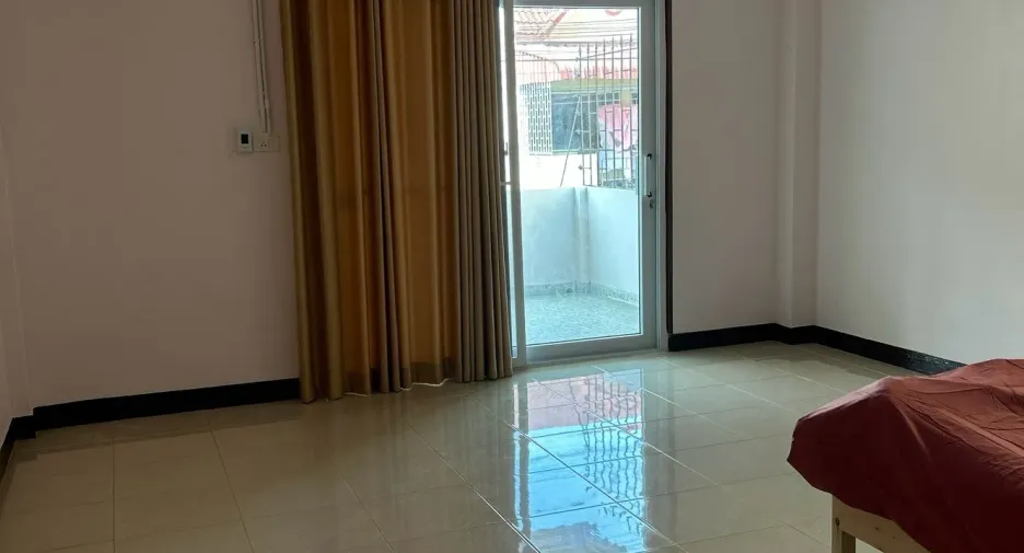 For sale そして for rent 2 ベッドルーム townhouse in Hat Yai, Songkhla