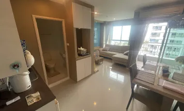 For rent 2 bedrooms condo 