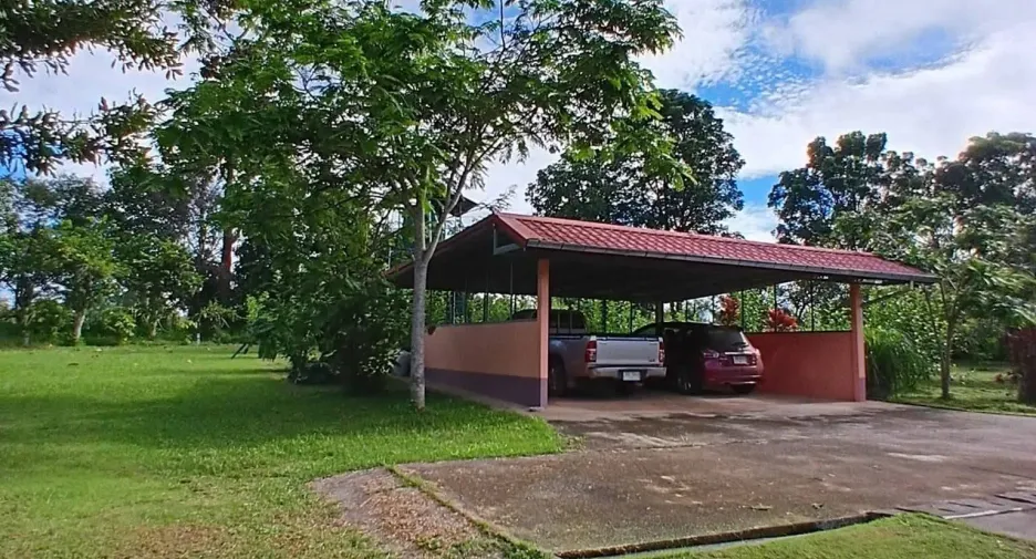 For sale 5 ベッドルーム house in Phu Ruea, Loei