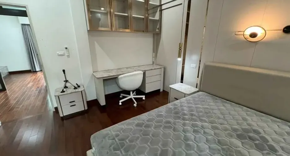 For sale and for rent 4 bedrooms house in Mueang Nonthaburi, Nonthaburi