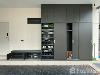 For sale and for rent 4 bedrooms house in Mueang Nonthaburi, Nonthaburi