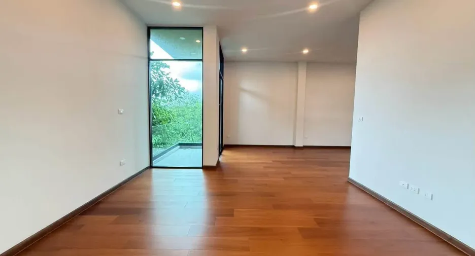 For rent 3 bedrooms house in Mueang Nonthaburi, Nonthaburi