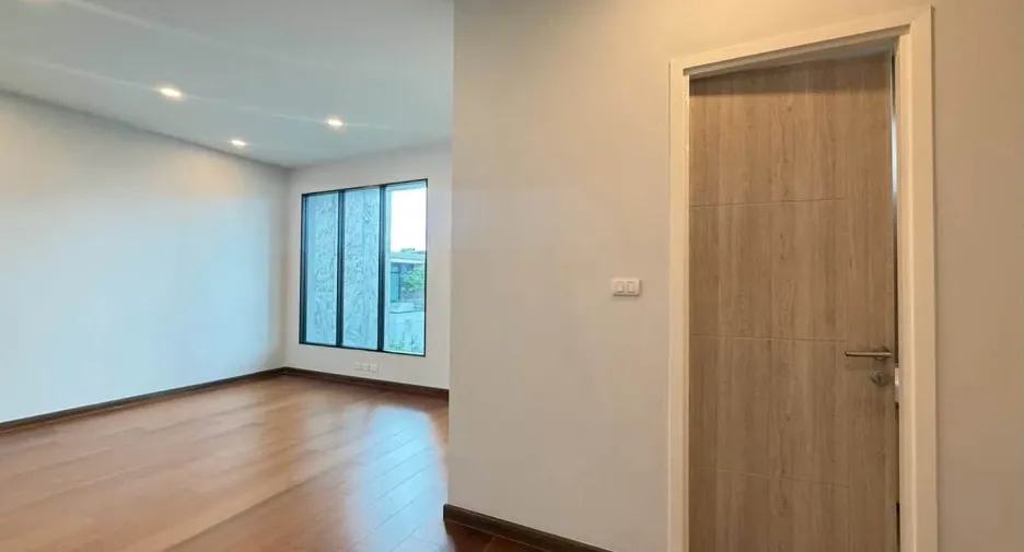 For rent 3 bedrooms house in Mueang Nonthaburi, Nonthaburi