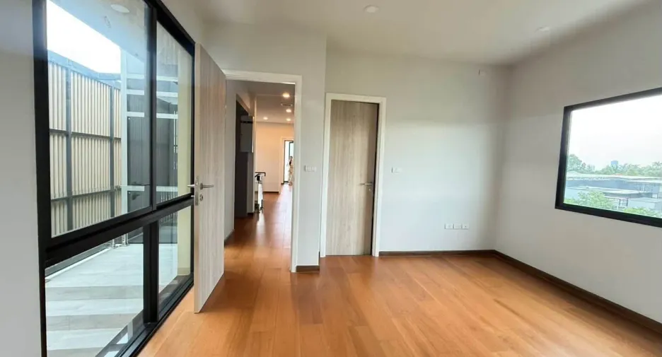 For rent 3 bedrooms house in Mueang Nonthaburi, Nonthaburi