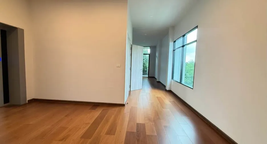 For rent 3 bedrooms house in Mueang Nonthaburi, Nonthaburi