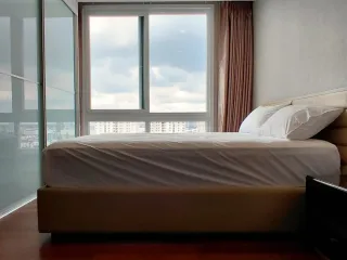 For rent 1 bed condo in Mueang Samut Prakan, Samut Prakan