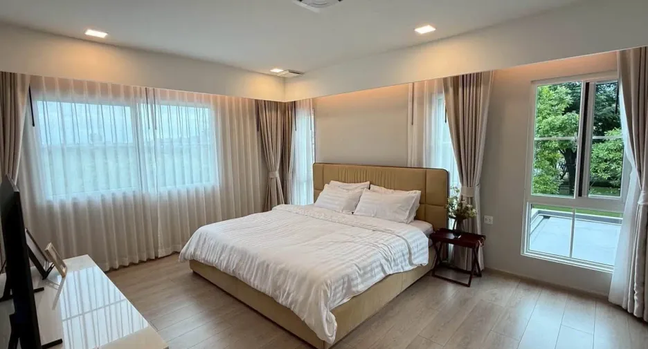 For rent 4 bedrooms house in Bang Phli, Samut Prakan